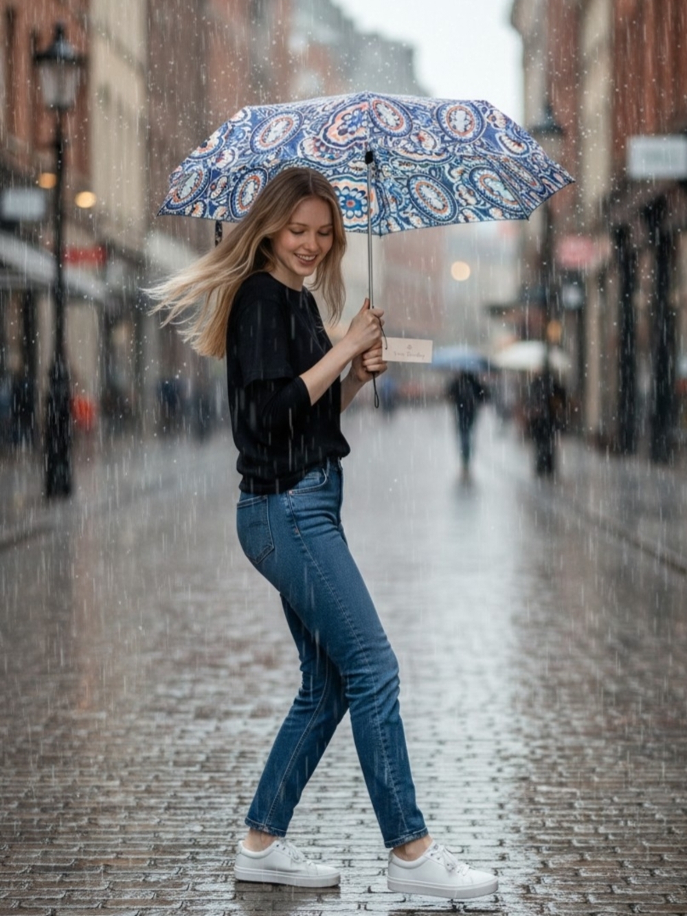 Vera Bradley Blue Paisley Compact Folding Umbrella